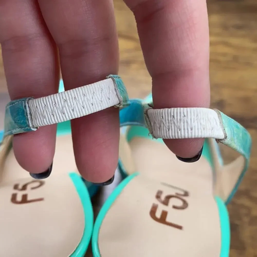 FSJ Blue & Green Abstract Paint Design Platform Slingback 5.5” + Heel - Picture 7 of 12